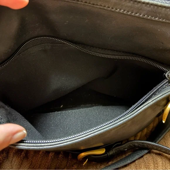 Vintage Etienne Aigner Black Leather Crossbody Purse - Picture 2 of 9